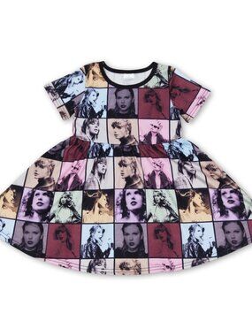 Singer Eras Dress pull on strechy style NWT
